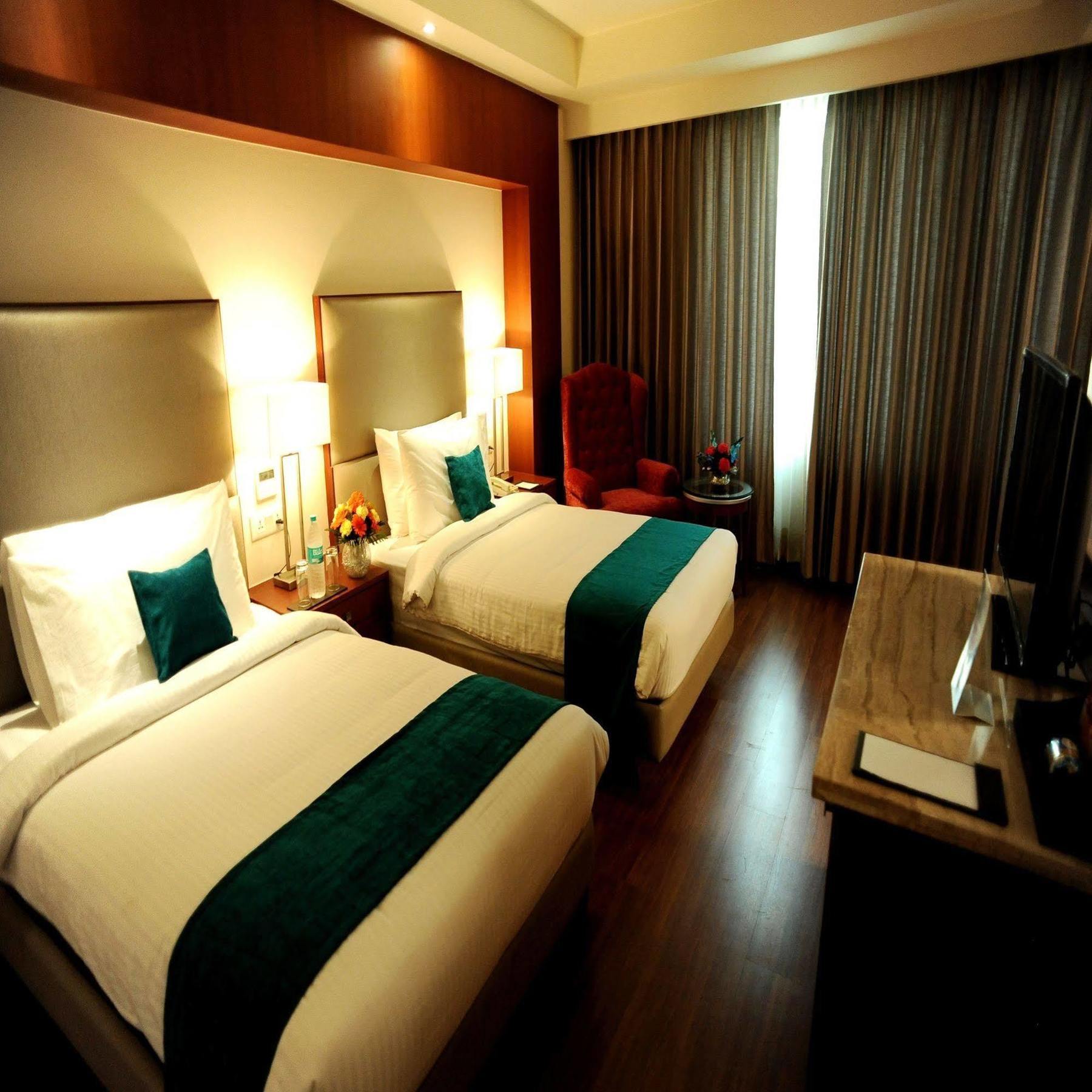 Sarovar Portico- Jalandhar Exterior photo